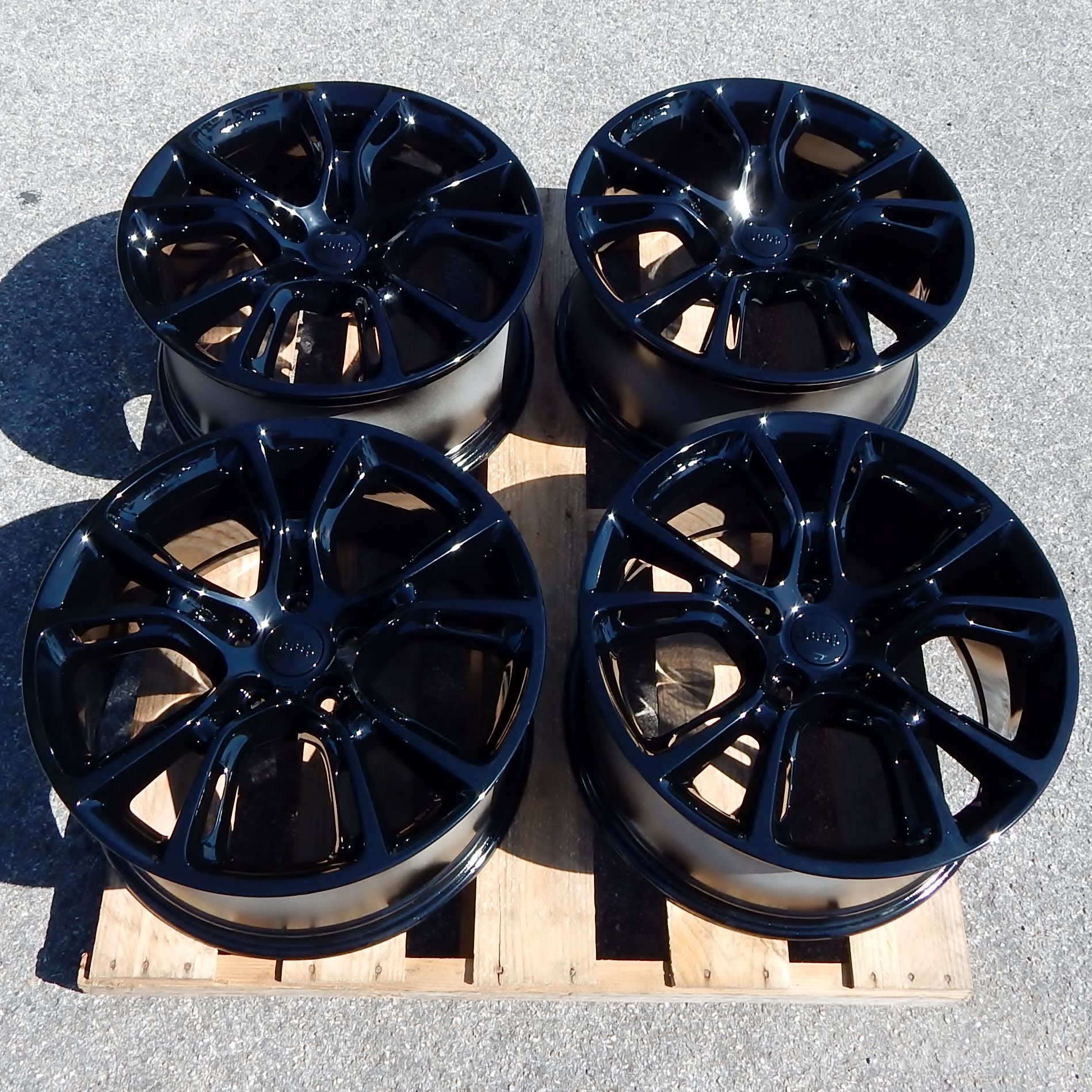 20 Black Moto Metal Wheels Nitto Trail Grappler Tires Silverado 1500